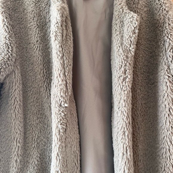 Light grey teddy coat mid-length - Picture 2 of 3
